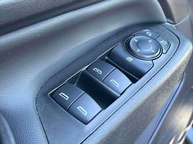 Used 2023 Chevrolet Equinox LT image 17