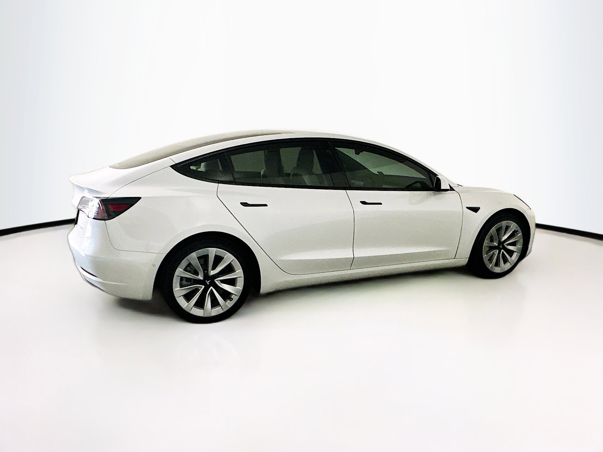 Used 2021 Tesla Model 3 Long Range image 10