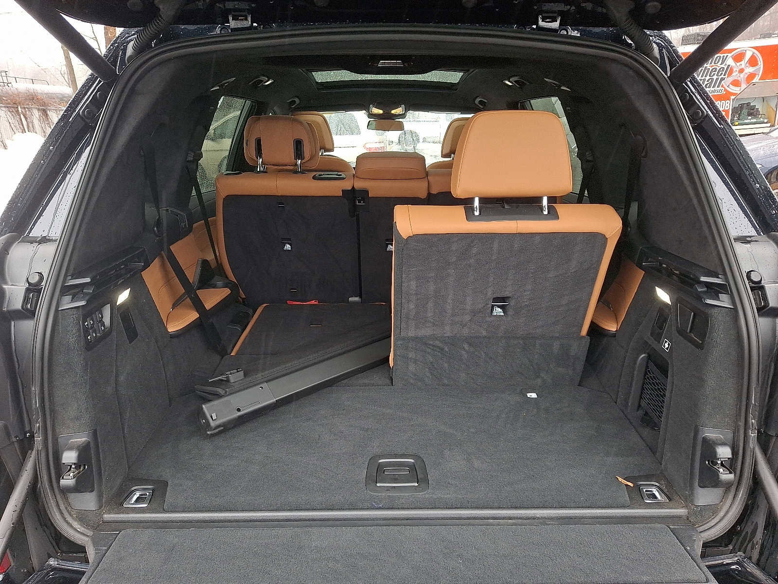 Used 2023 BMW X7 xDrive40i w/ M Sport Package image 30