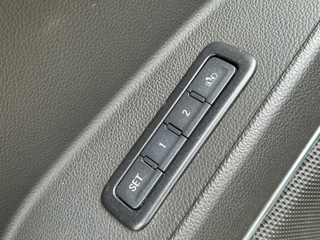 Used 2017 Chevrolet Tahoe Premier RWD image 28