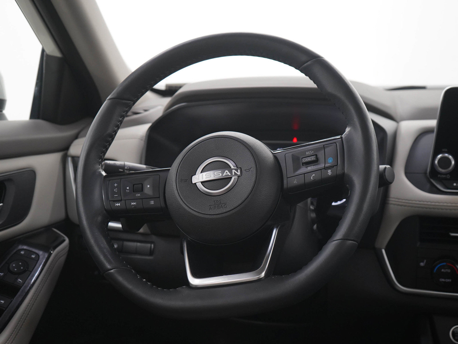 Used 2023 Nissan Rogue SV w/ SV Premium B Package AWD/4WD image 18