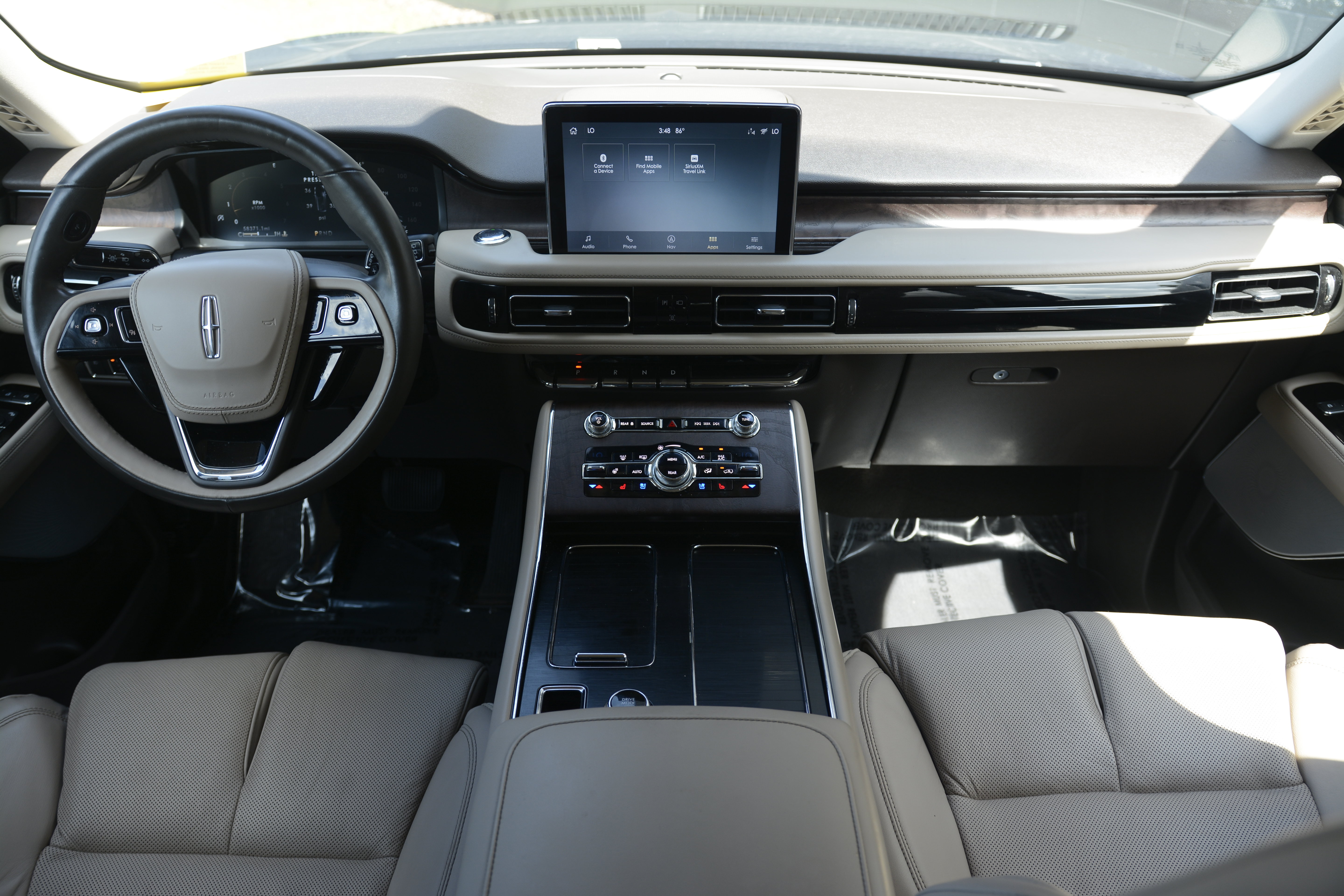 Used 2020 Lincoln Aviator Reserve w/ Equipment Group 202A AWD/4WD image 11