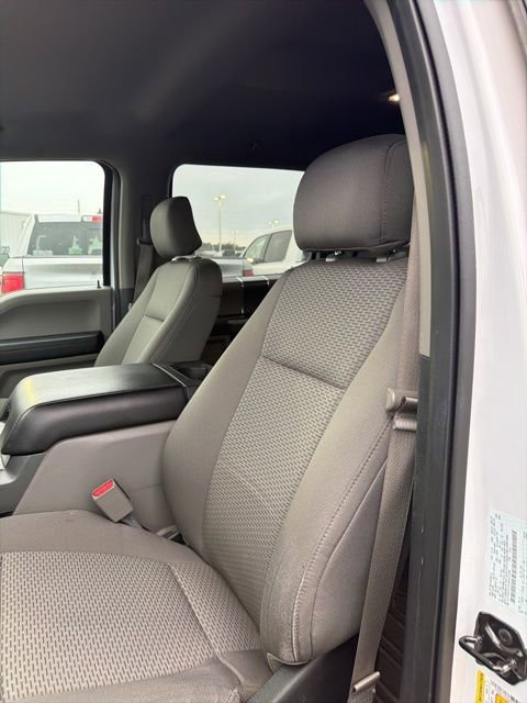 Used 2016 Ford F150 XLT w/ Equipment Group 302A Luxury image 12