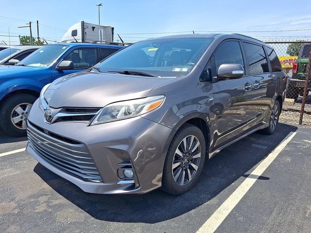 Used 2020 Toyota Sienna Limited AWD/4WD image 3