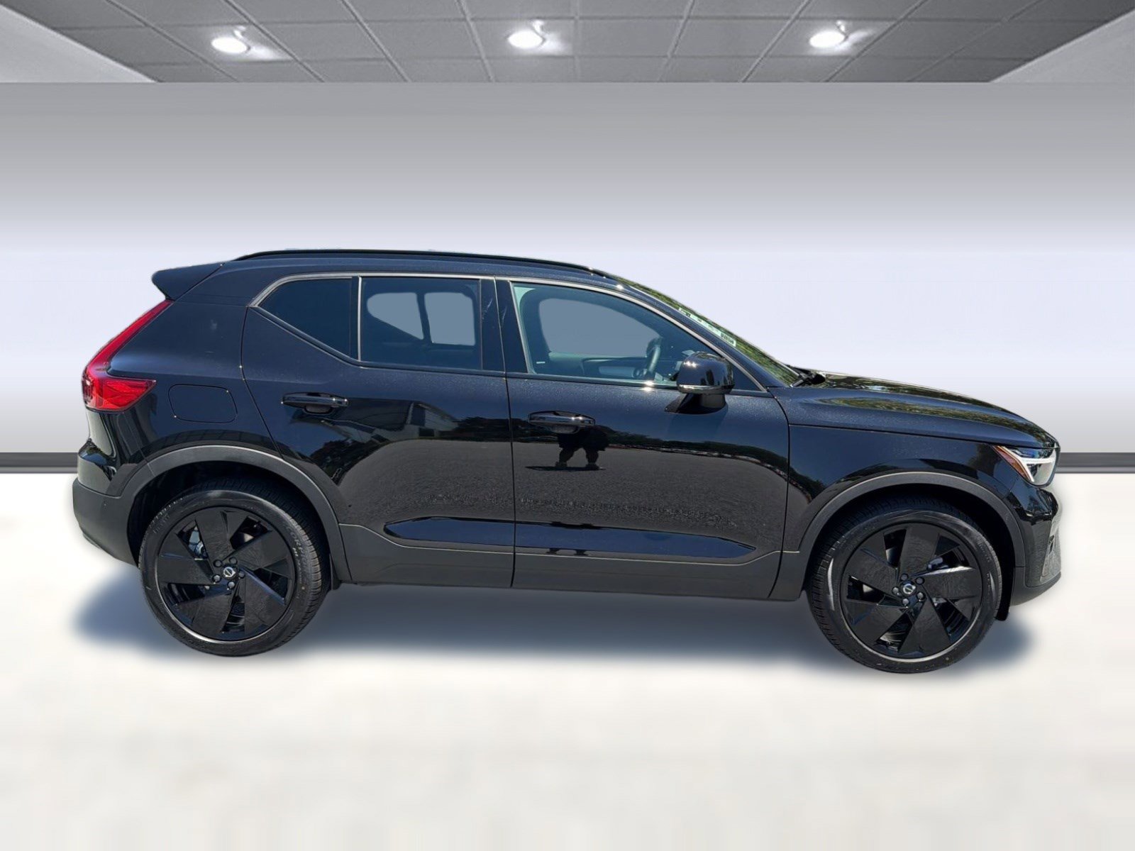 New 2026 Volvo XC40 B5 Ultra w/ Climate Package AWD/4WD image 8