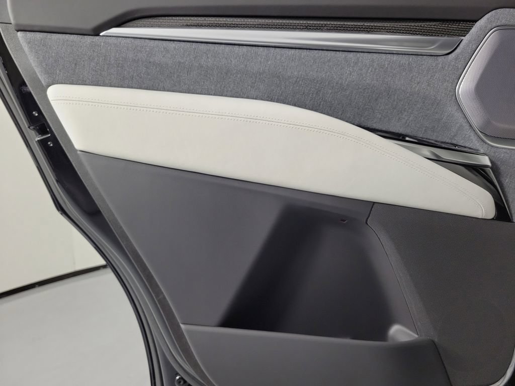 Certified 2026 Cadillac Escalade V AWD/4WD image 14