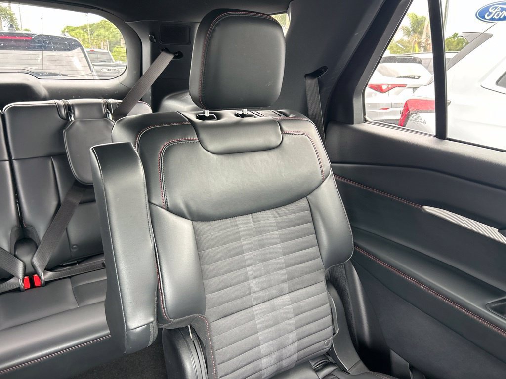 Used 2026 Ford Explorer ST-Line AWD/4WD image 15