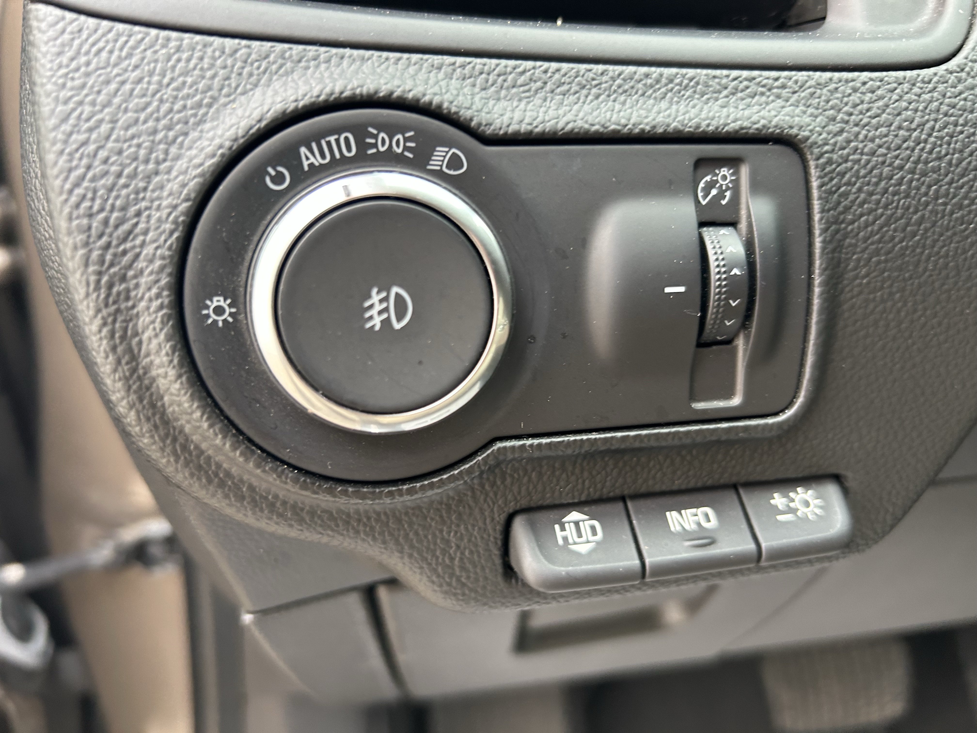 Used 2017 Buick Envision Premium w/ Driver Confidence Package AWD/4WD image 15