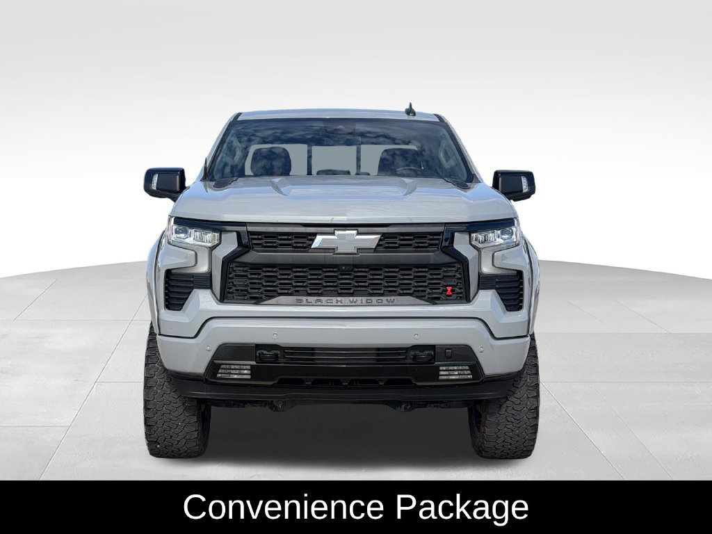 Used 2025 Chevrolet Silverado 1500 RST AWD/4WD image 3