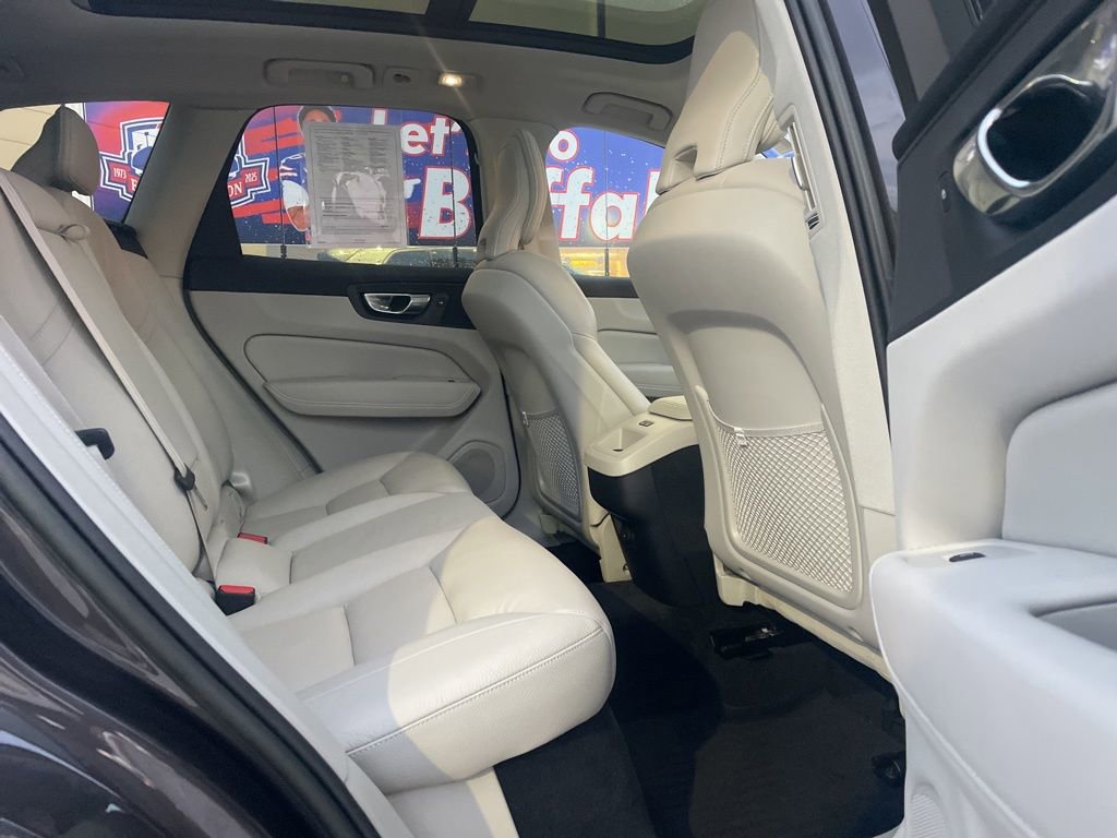 Certified 2023 Volvo XC60 B5 Core w/ Climate Package image 17