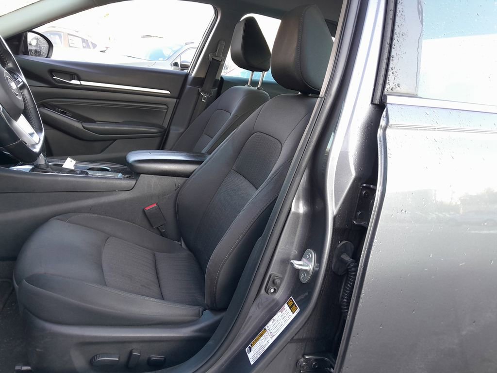 Used 2021 Nissan Altima 2.5 SV w/ SV Premium Package image 13