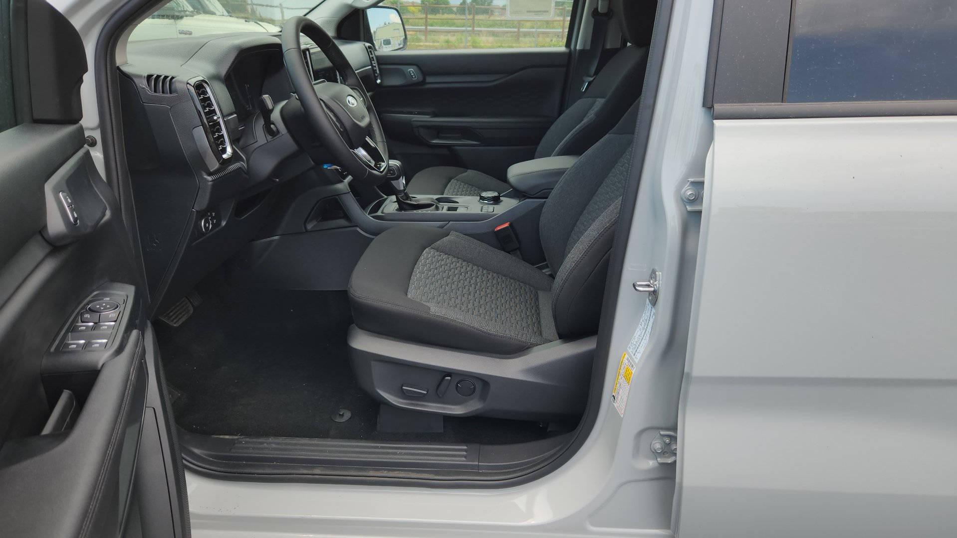 New 2026 Ford Ranger XLT w/ Equipment Group 301A High AWD/4WD image 13