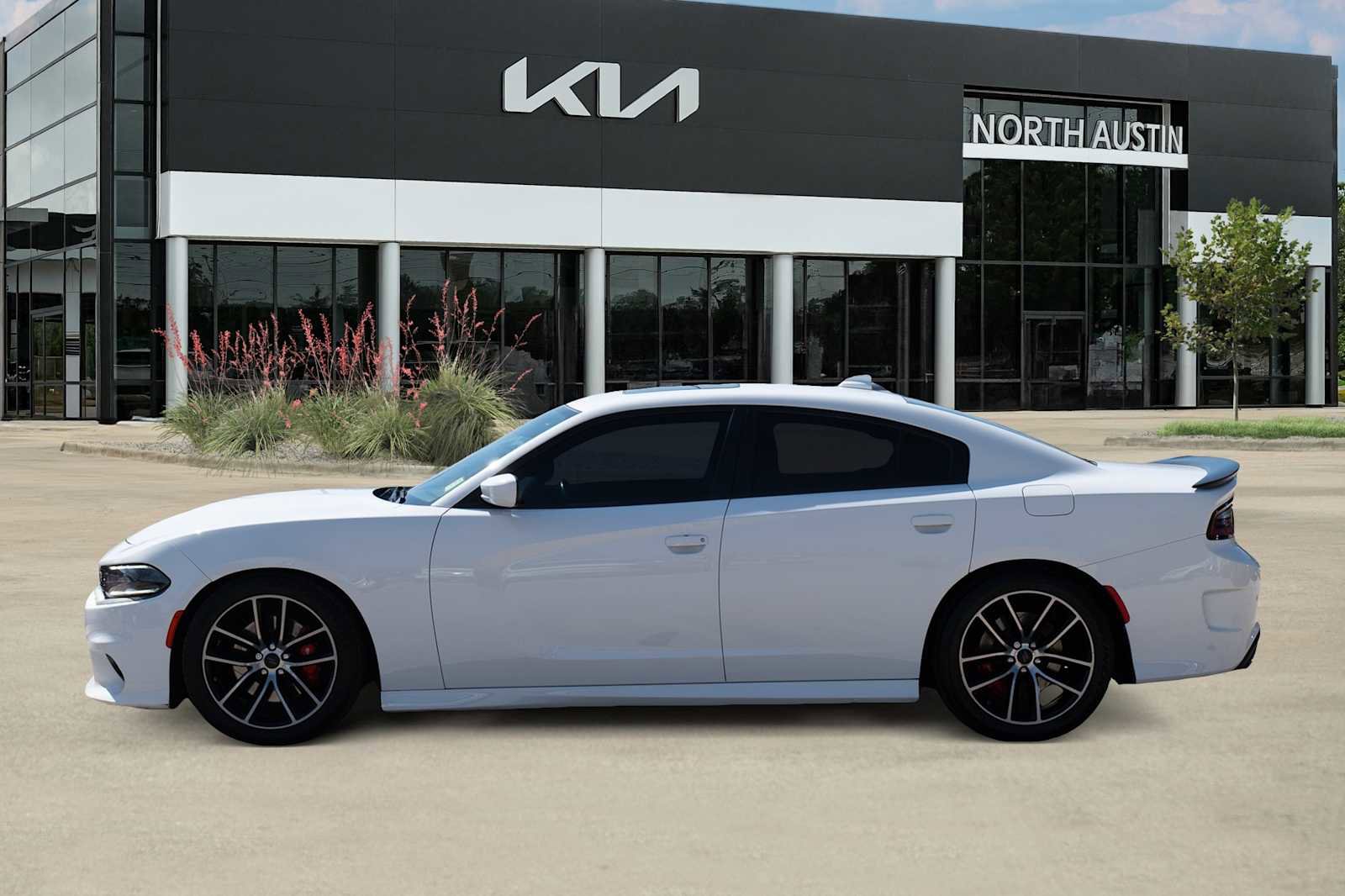 Used 2017 Dodge Charger R/T Scat Pack image 4