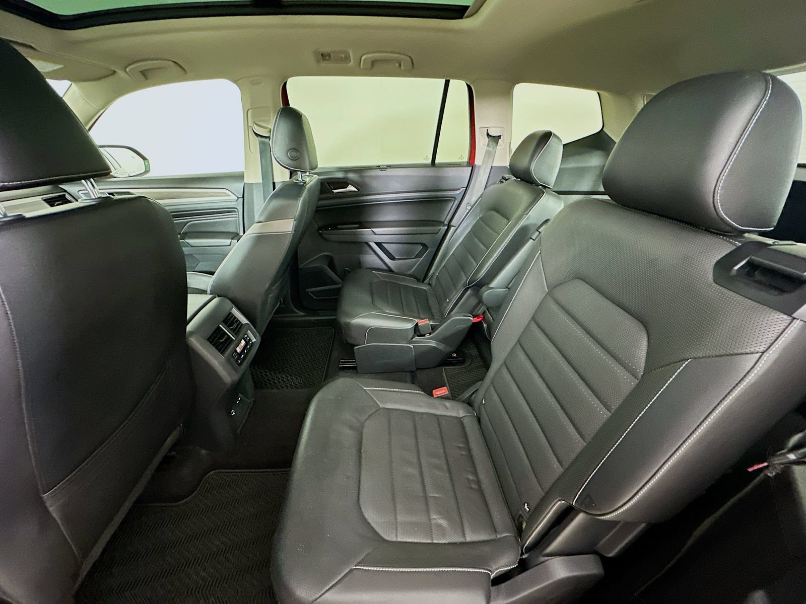 Used 2021 Volkswagen Atlas SEL Premium AWD/4WD image 39
