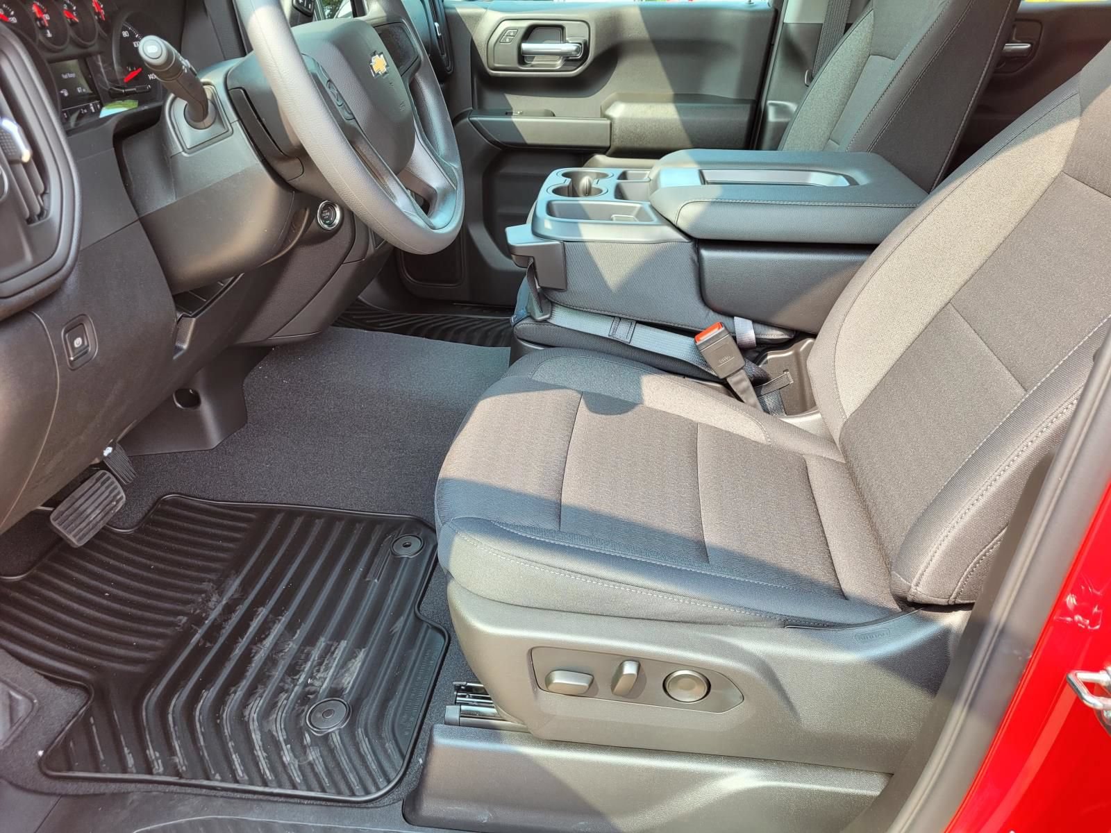 New 2026 Chevrolet Silverado 1500 Custom RWD image 14