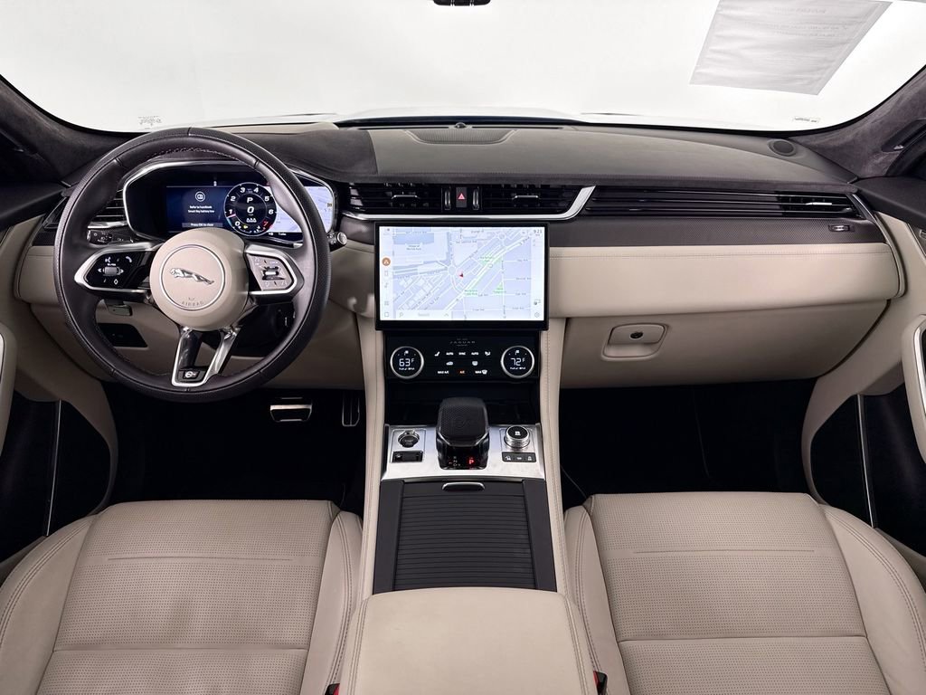 Used 2024 Jaguar F-PACE SVR AWD/4WD image 9