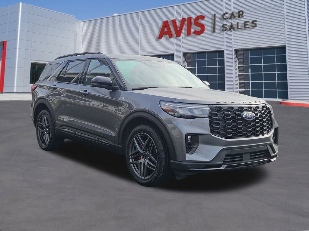 Used 2025 Ford Explorer ST-Line w/ ST-Line Street Pack image 9