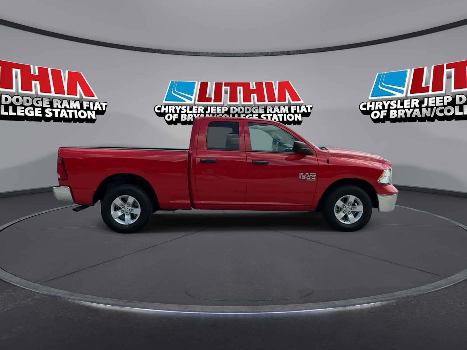 Used 2024 RAM 1500 Classic SLT RWD image 9