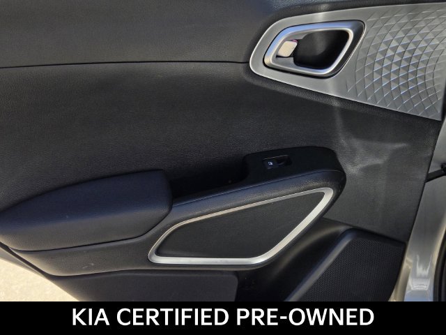 Certified 2025 Kia Soul LX w/ LX Technology Package FWD image 10
