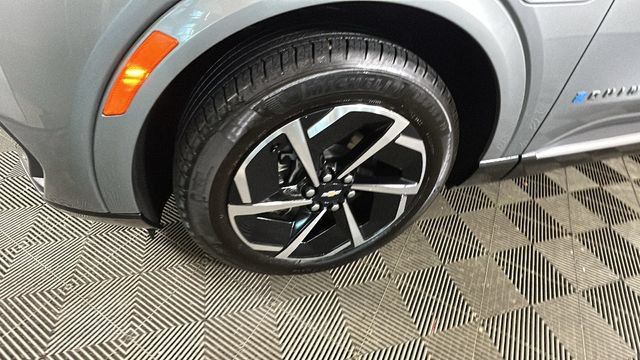 Used 2024 Chevrolet Equinox EV LT FWD image 10
