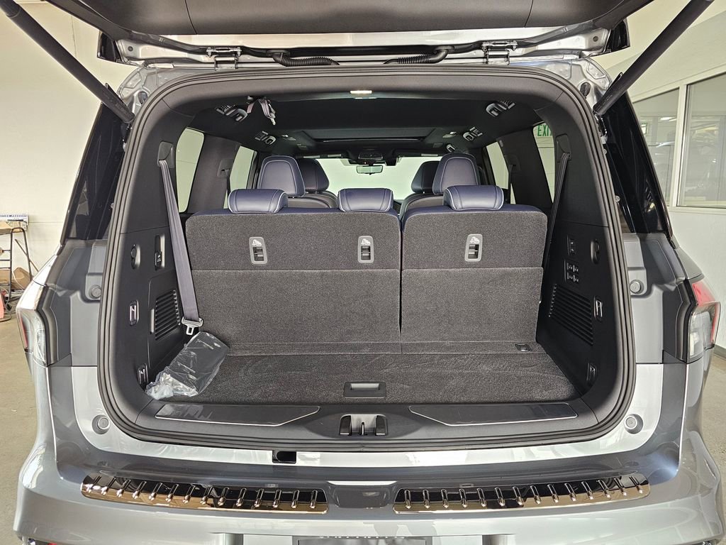 New 2026 INFINITI QX80 4WD image 28