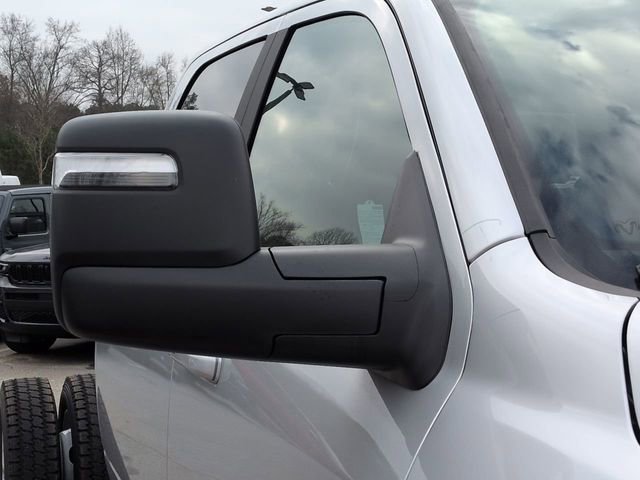 New 2026 RAM 4500 4x4 Crew Cab DRW w/ Laramie Trim Package image 11