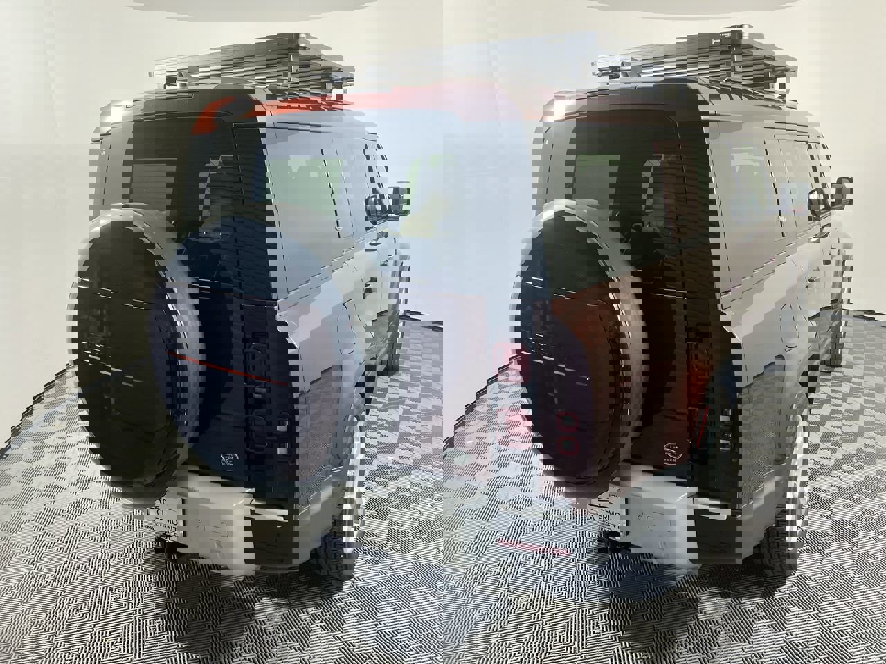 Used 2023 Land Rover Defender 130 SE AWD/4WD image 3