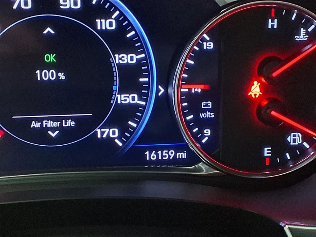 Used 2023 Chevrolet Traverse Premier image 31