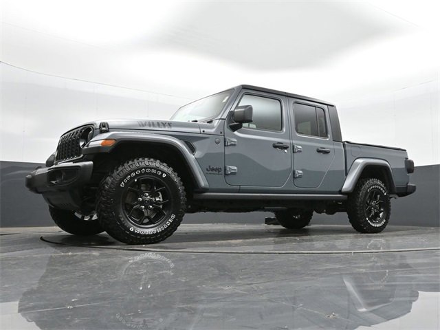 Used 2024 Jeep Gladiator Sport image 40
