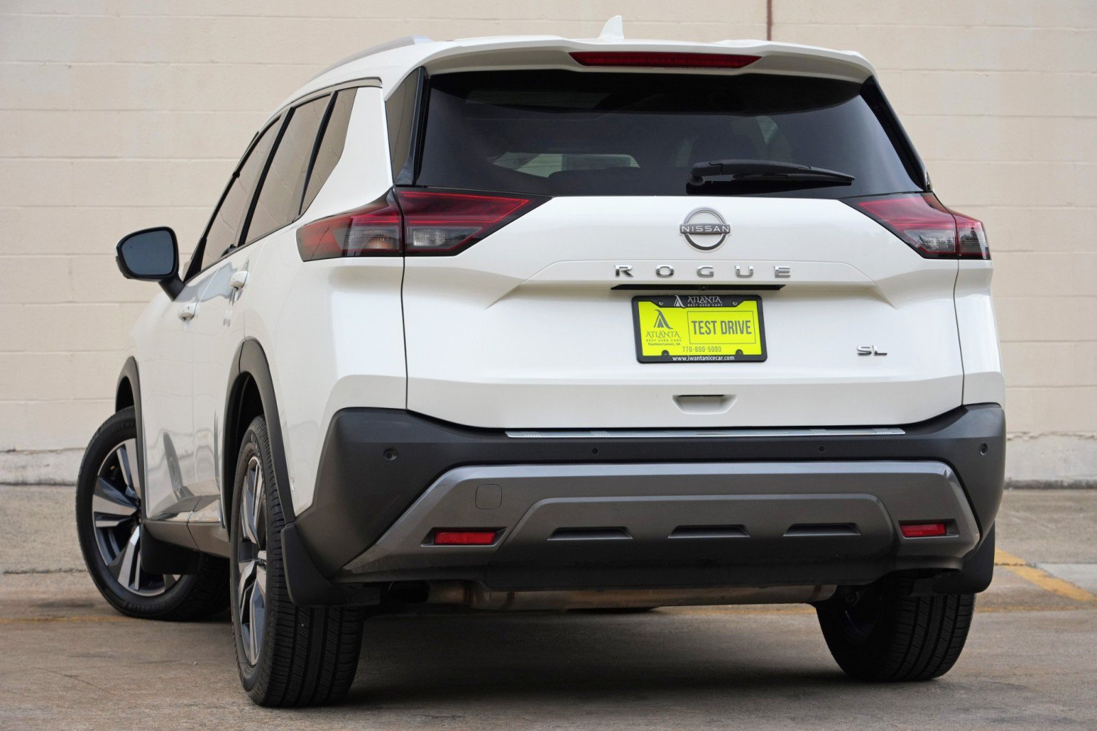 Used 2023 Nissan Rogue SL w/ SL Premium Package FWD image 5