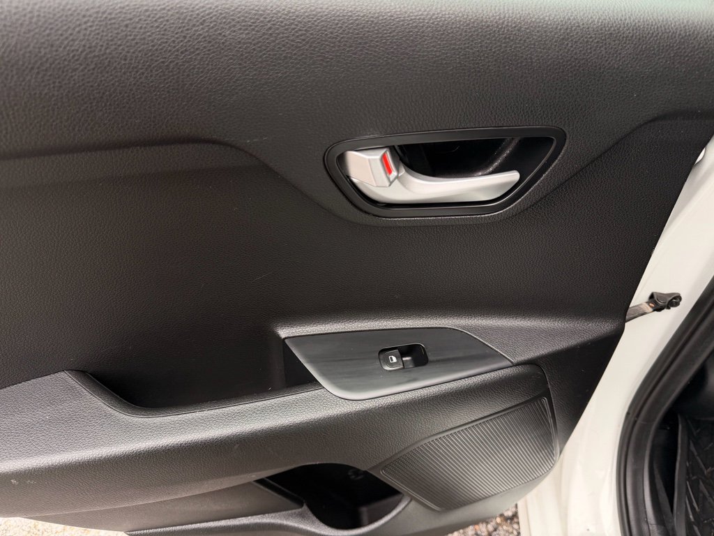 Used 2018 Kia Rio S image 26