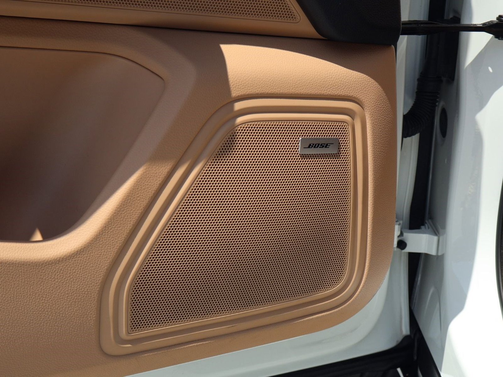 Certified 2022 Porsche Macan AWD/4WD image 14