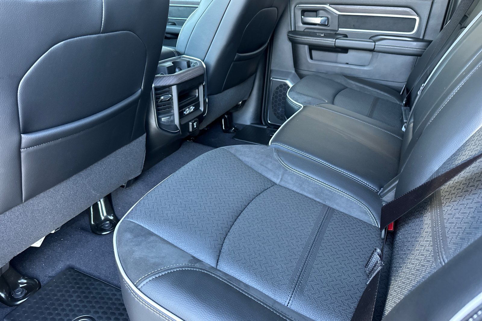 New 2026 RAM 2500 Laramie w/ Night Edition image 11