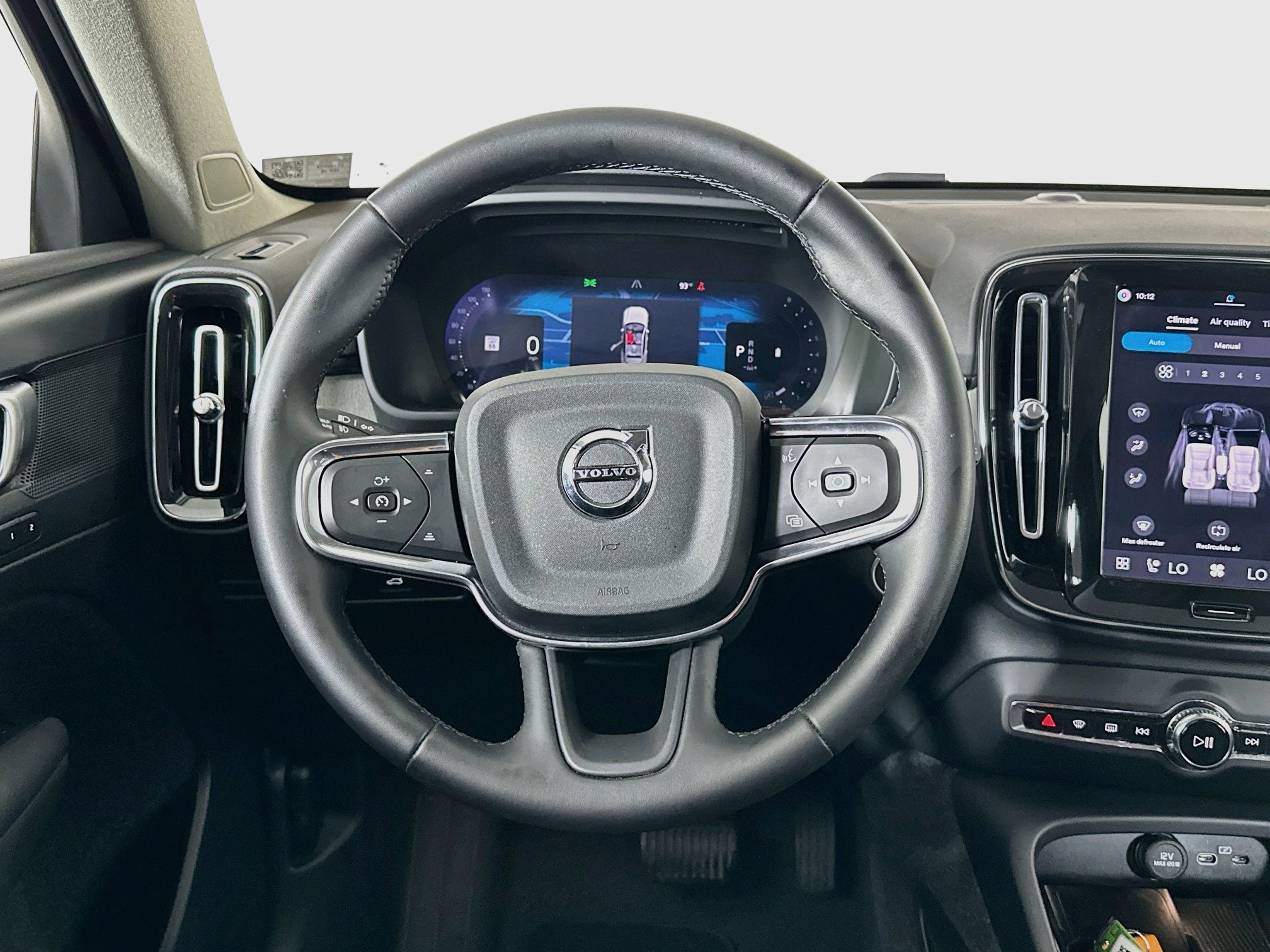 Used 2026 Volvo XC40 B5 Plus AWD/4WD image 18