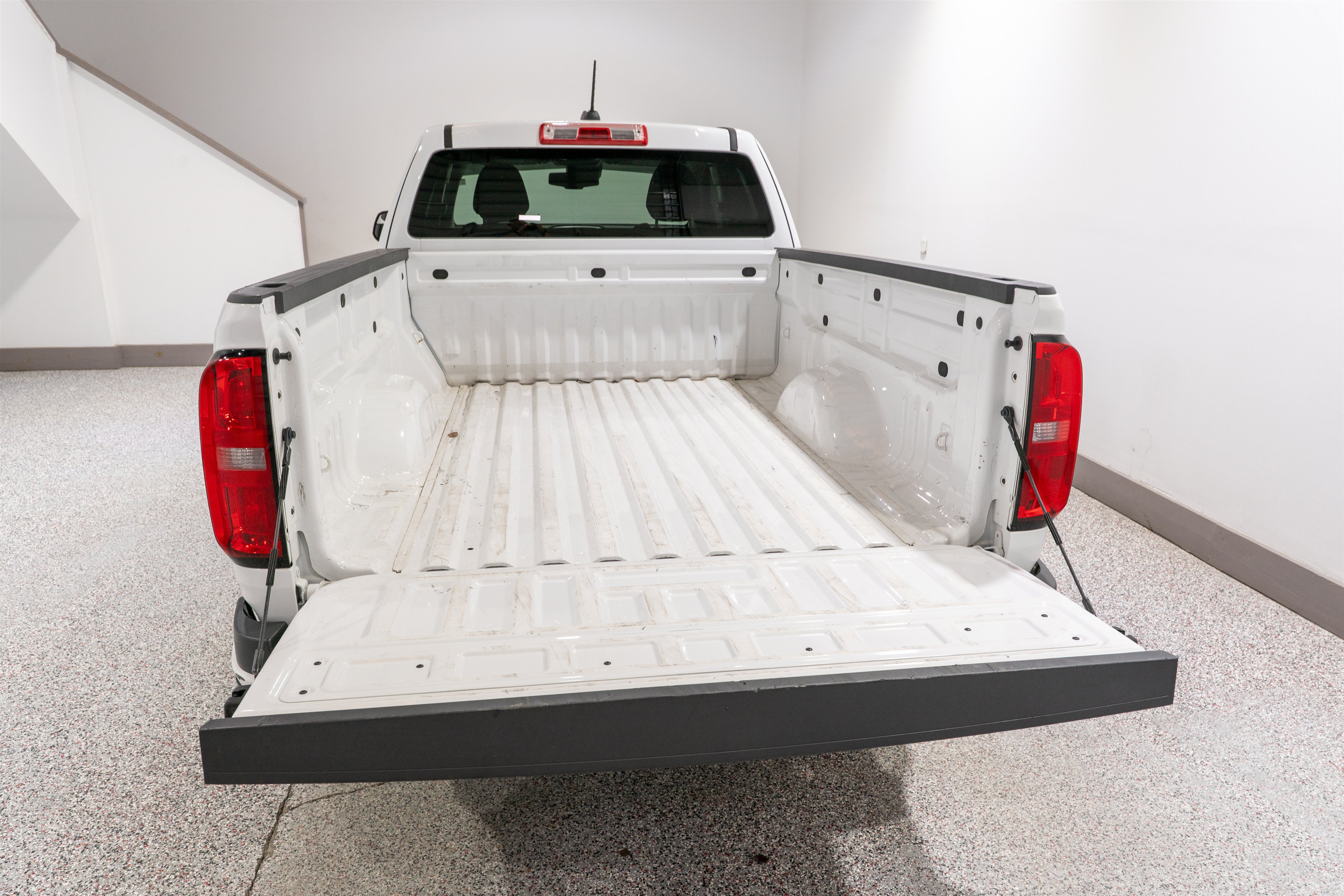 Used 2022 Chevrolet Colorado LT w/ Fleet Safety Package RWD image 11
