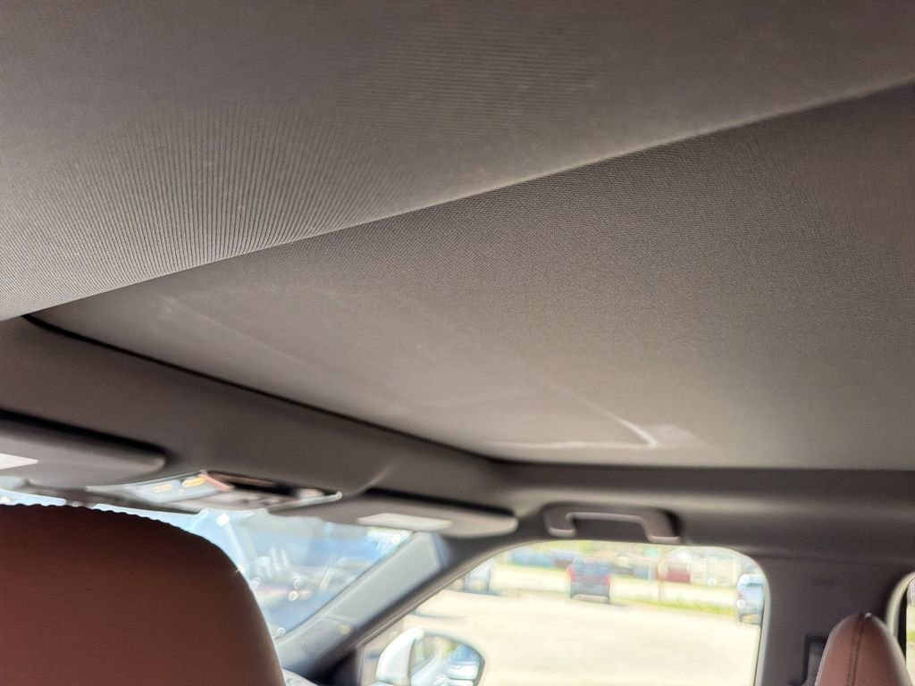 New 2026 Mitsubishi Outlander SEL image 14