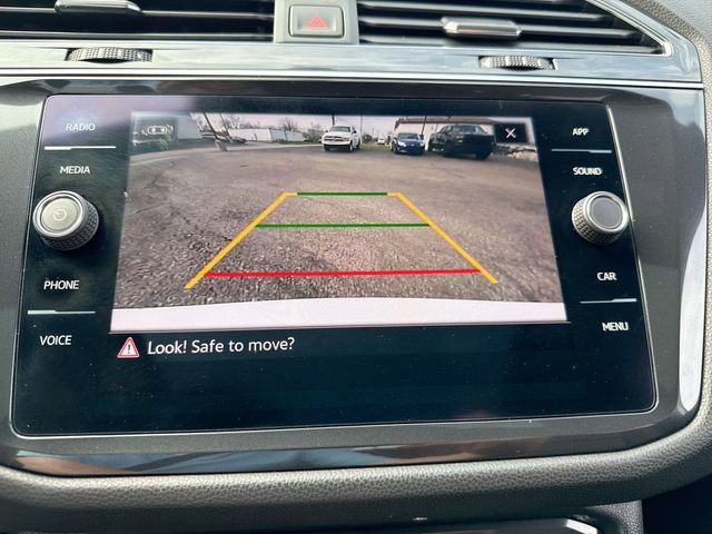 Used 2021 Volkswagen Tiguan SE R-Line image 17