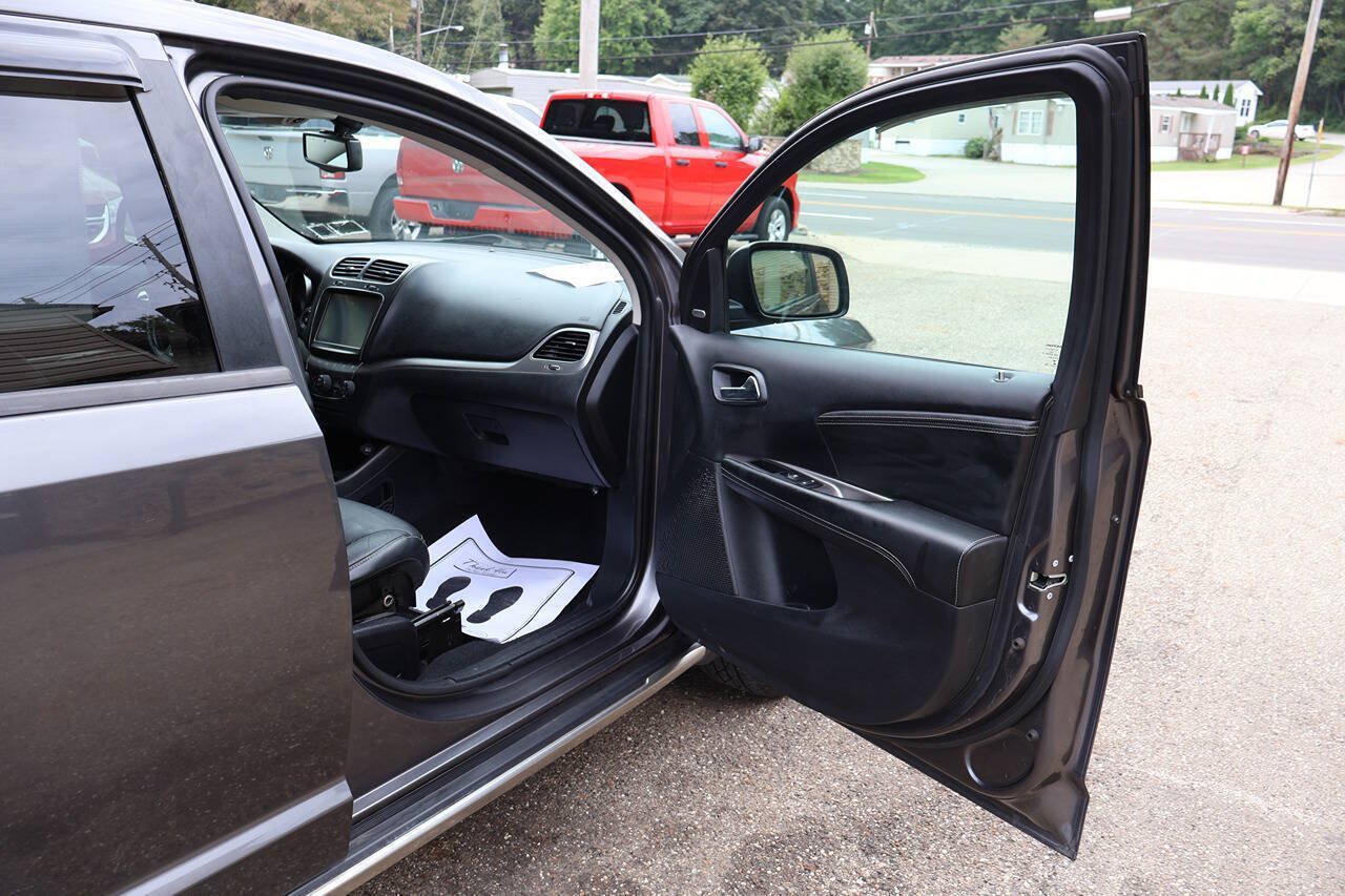 Used 2014 Dodge Journey Crossroad w/ Flexible Seating Group FWD image 20