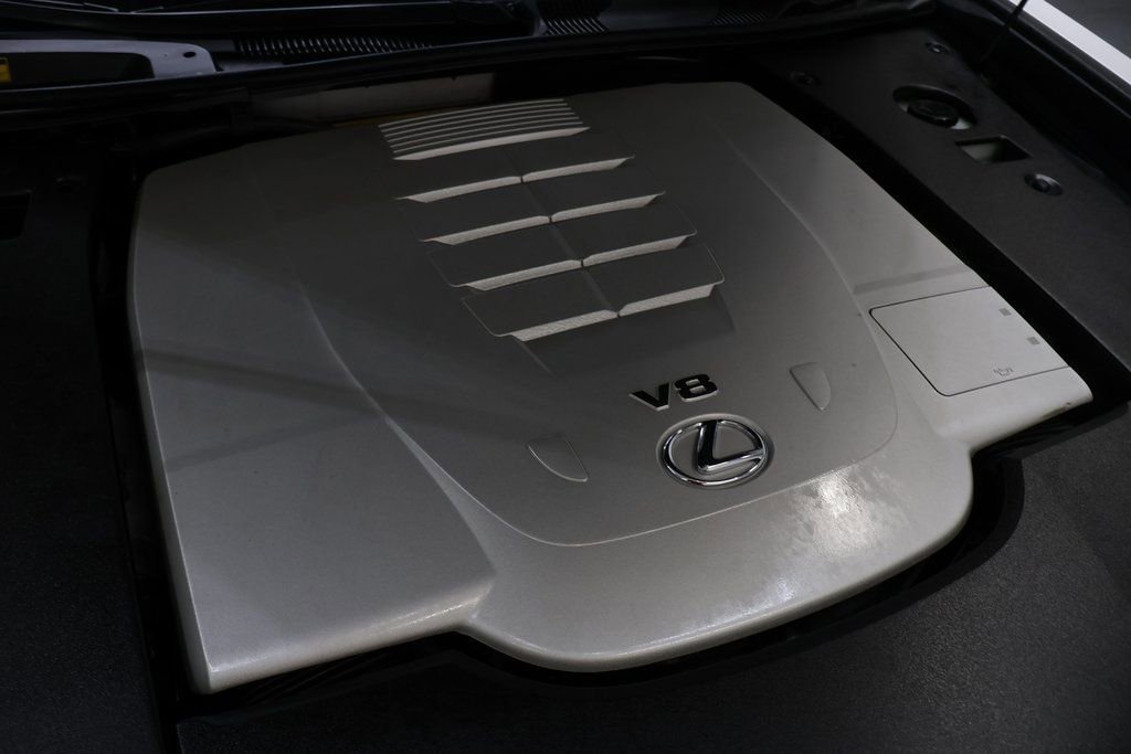 Used 2016 Lexus LS 460 w/ Comfort Package RWD image 26