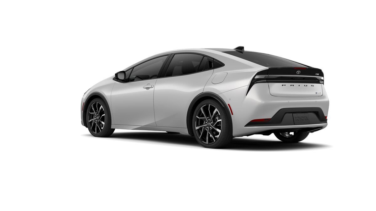 New 2026 Toyota Prius Plug-In Hybrid FWD image 6