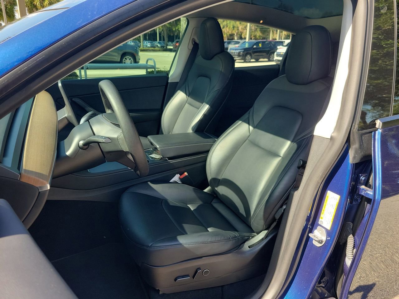 Used 2021 Tesla Model Y Long Range AWD/4WD image 16
