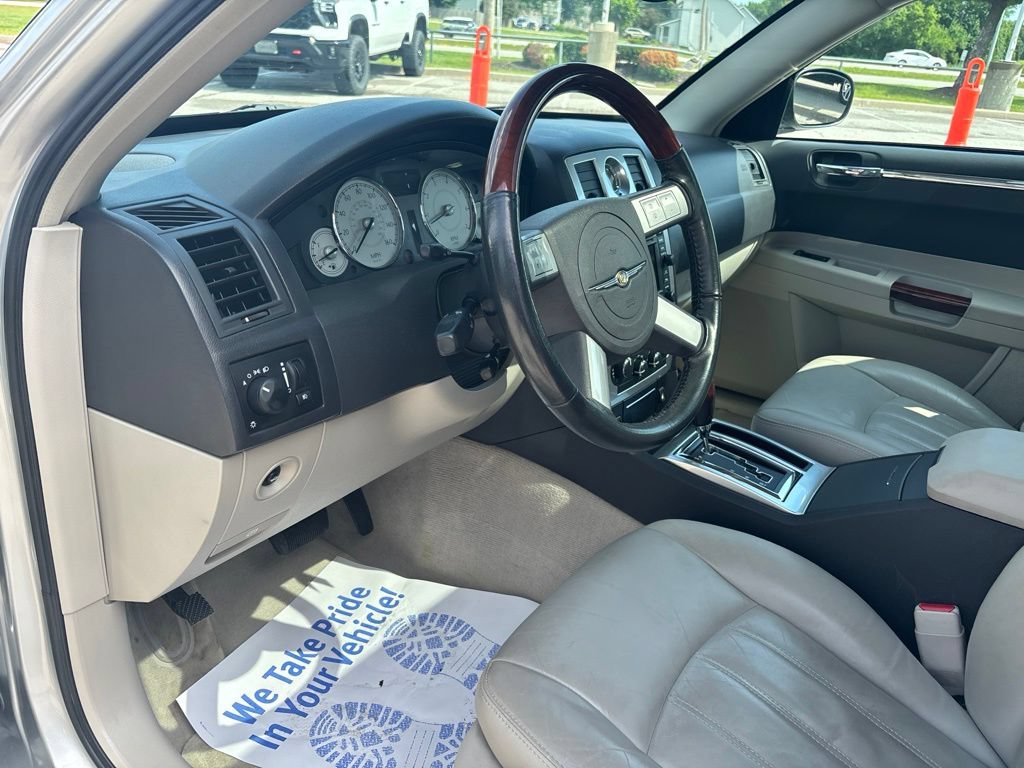 Used 2005 Chrysler 300 C w/ Sound Group II RWD image 53