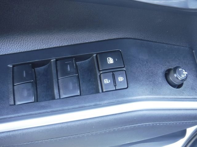 Used 2023 Toyota Highlander XLE image 17