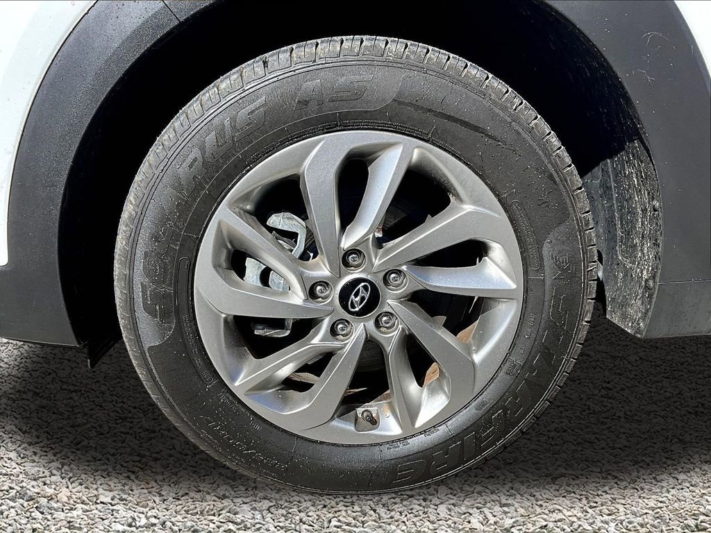 Used 2017 Hyundai Tucson SE image 9