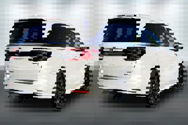 Used 2023 Honda Odyssey Sport image 13