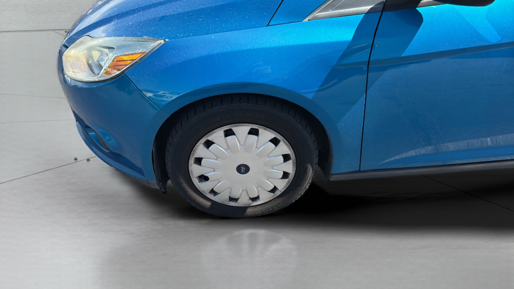 Used 2013 Ford Focus SE w/ Super Fuel Economy (SFE) Pkg FWD image 36