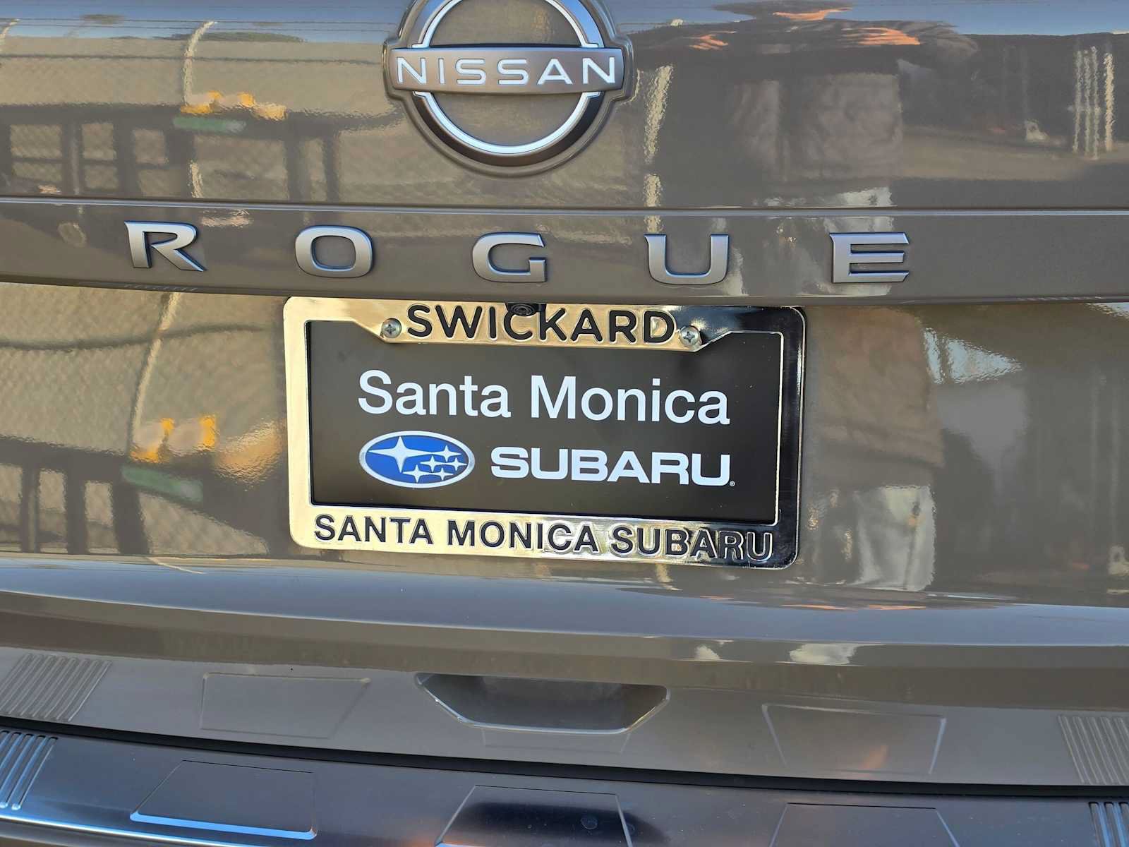 Used 2024 Nissan Rogue SV w/ SV Premium Package FWD image 13