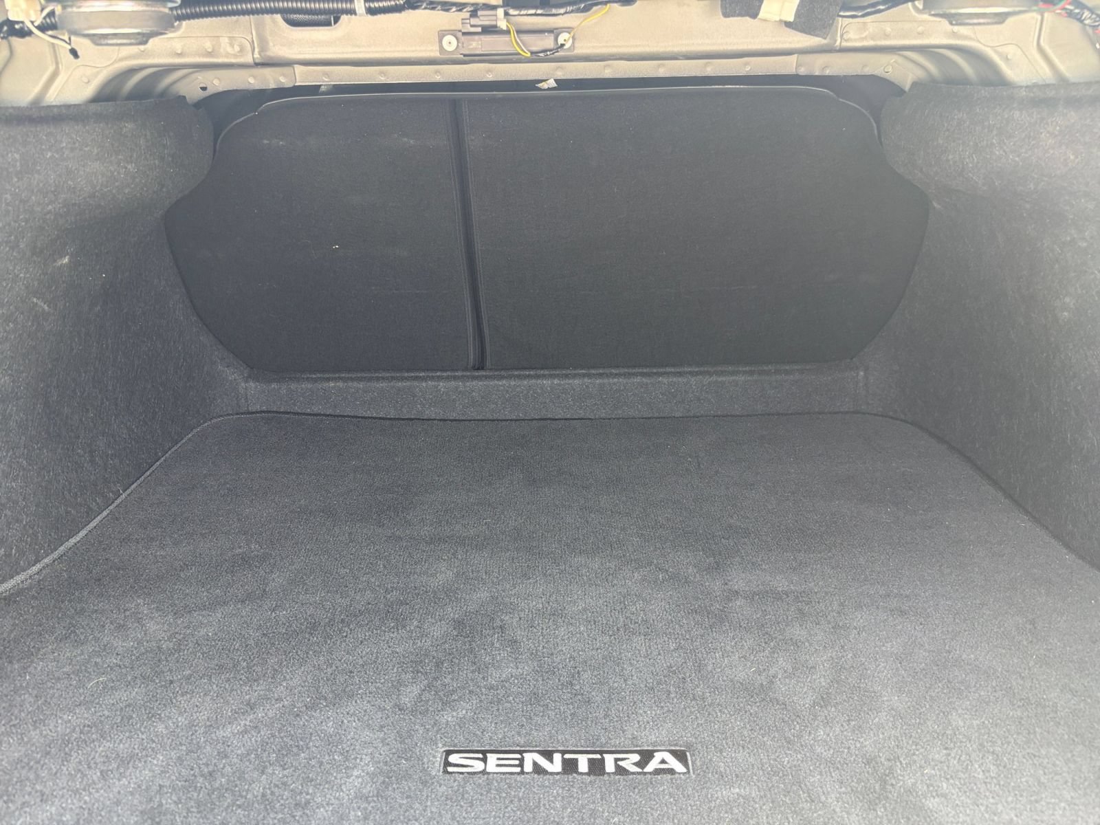 Used 2025 Nissan Sentra SV FWD image 25