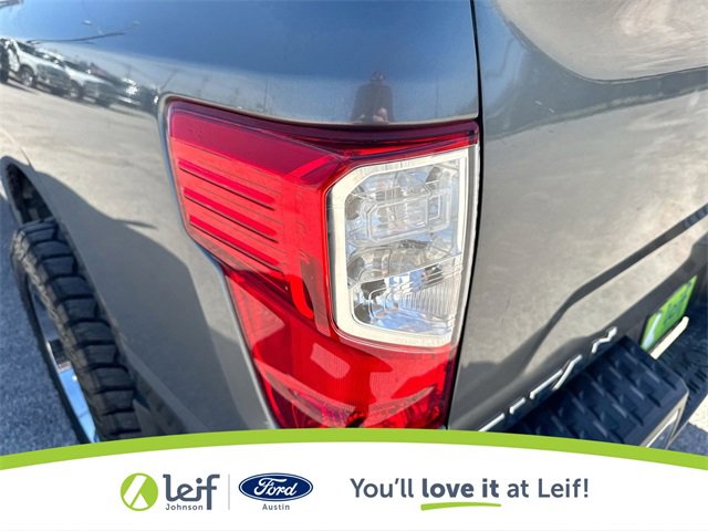 Used 2017 Nissan Titan SV image 37