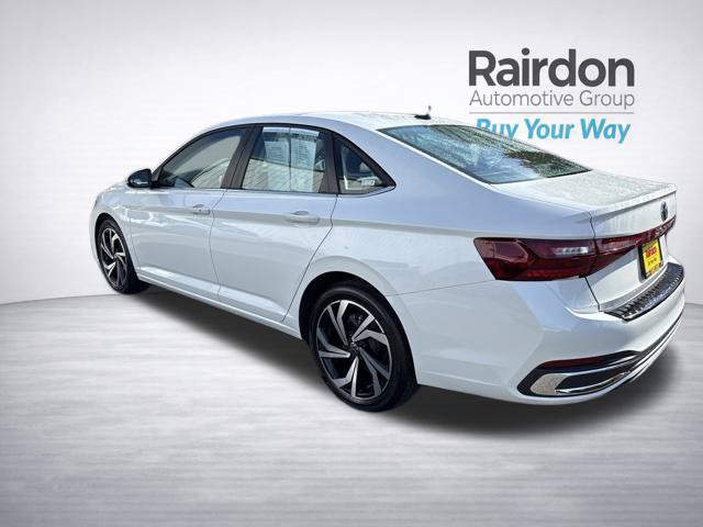 Used 2025 Volkswagen Jetta SEL FWD image 5